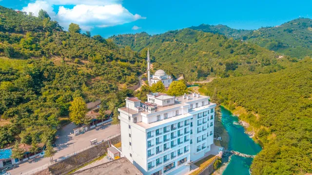 Fatsa Termal & Spa Otel ( Sarmaşık Kaplıcası )