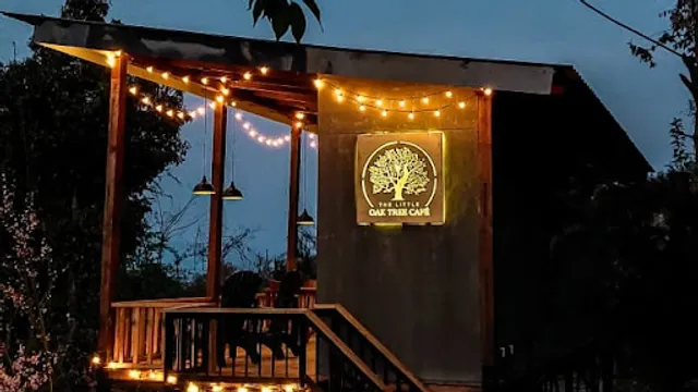 The Little Oak Tree Cafe