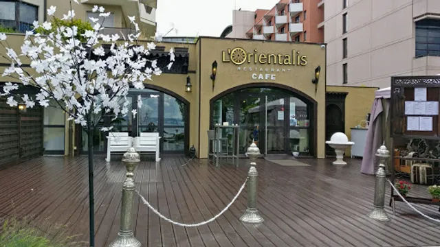 RESTAURANT "L'Orientalis" à Evian