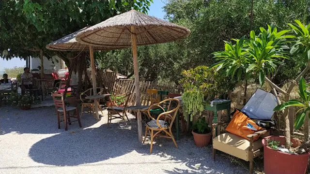 Χαλέπα - Traditional Tavern