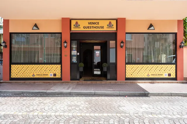 Camelia Rooms - Soggiorni brevi e Medio lunghi