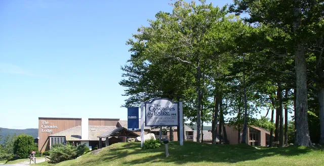 Cascades Lodge