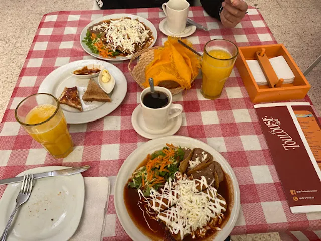 Toulouse Lautrec Café