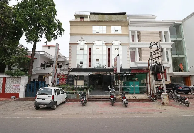 OYO 16147 Hotel Jyoti Continental Agra