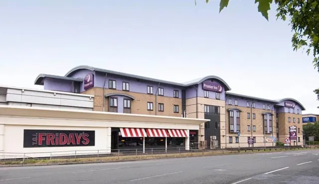 Premier Inn Leeds City Centre (Wellington Street) hotel