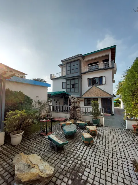 Alinda House by THE GHAUR