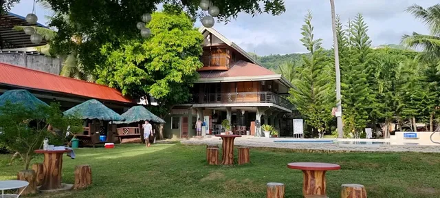 Larville Pool Garden Resort and Restaurant