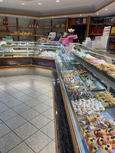 Pastry Aurora Snc Di Tonelli And Elena C.