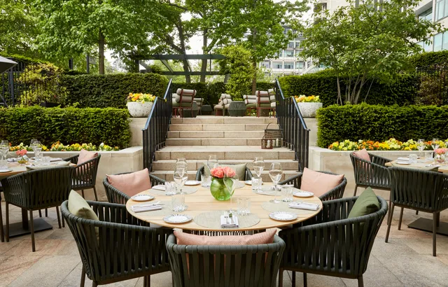 Four Seasons Hotel London at Park Lane