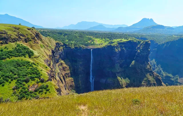 Reverse water fall and kalu water fall side view