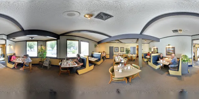 Bear's Den Restaurant