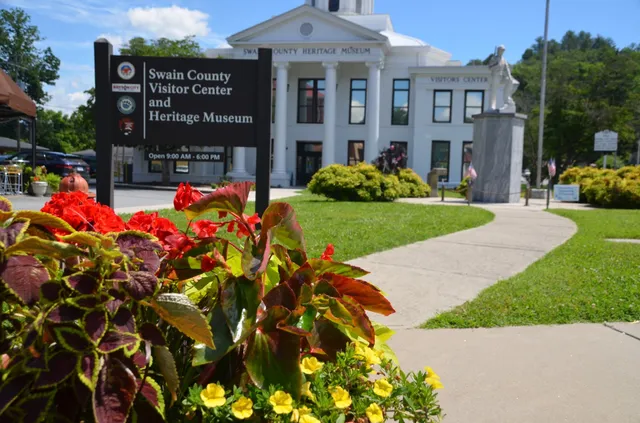 Swain County Visitor Center and Heritage Museum