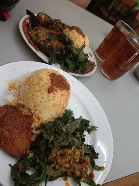 RUMAH MAKAN KARUNIA JAYA