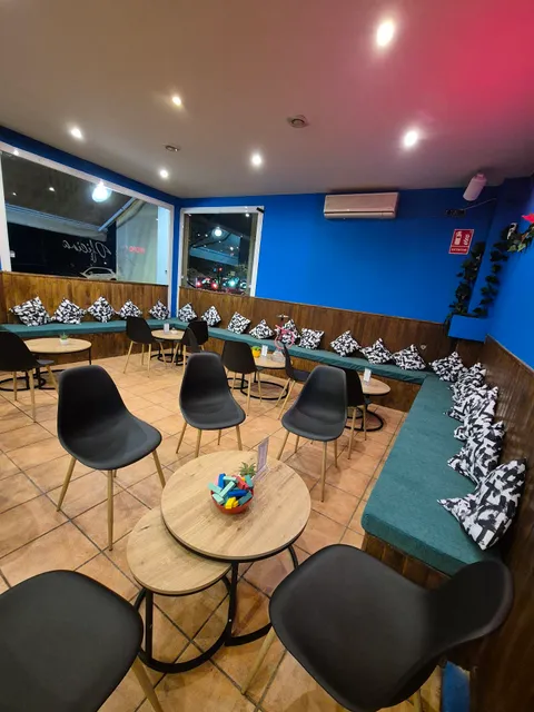 Bar De Copas La Oficina Marbella