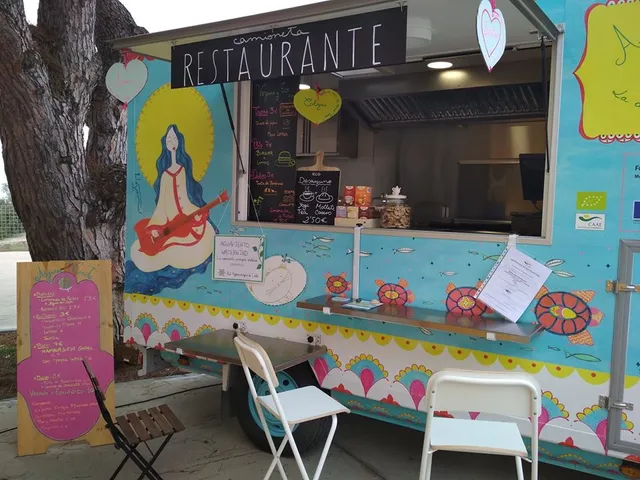 AguaViento WaterWind, La Camioneta Restaurante Eco Vegana