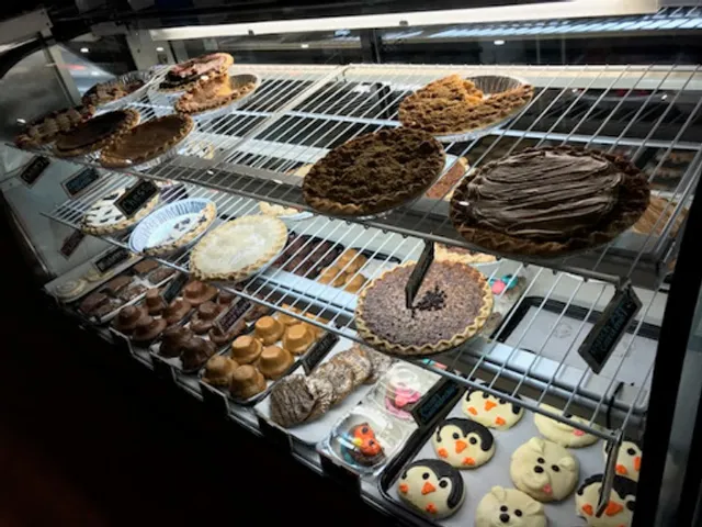 Homemade Ice Cream & Pie Kitchen