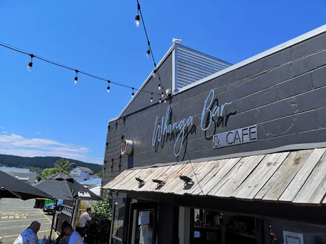Whanga Bar & Cafe