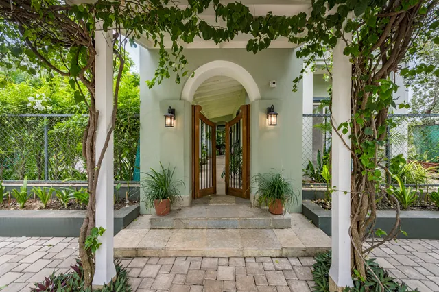 SaffronStays Belle Maison - Villa in Alibaug