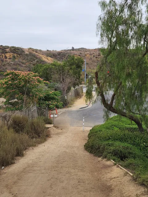 Castlewood Trailhead