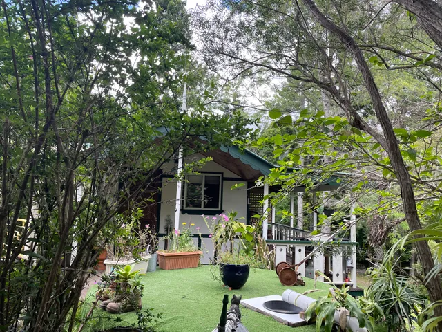 Mt Nebo Railway Carriage and Chalet