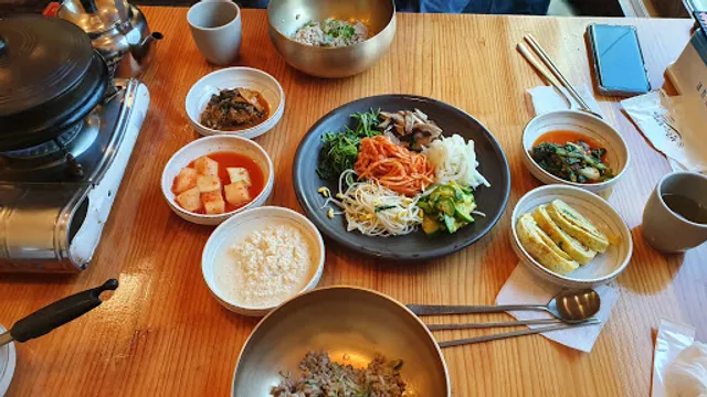 청국장과보리밥 수서점