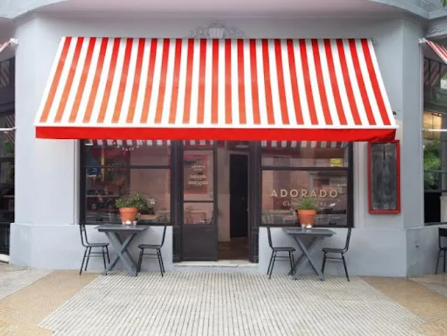 Adorado Bar Club Social