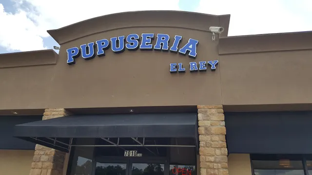 El Rey pupusas tacos y mas