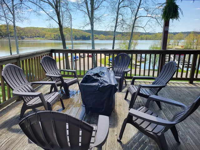 Pleasant Hill Lake Park