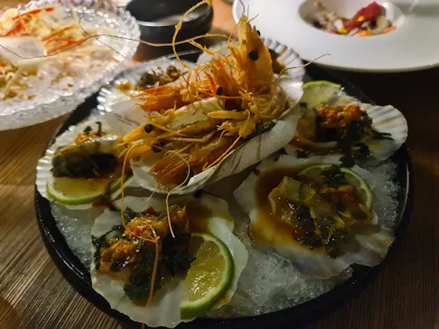Ngoc Suong Seafood & Bar
