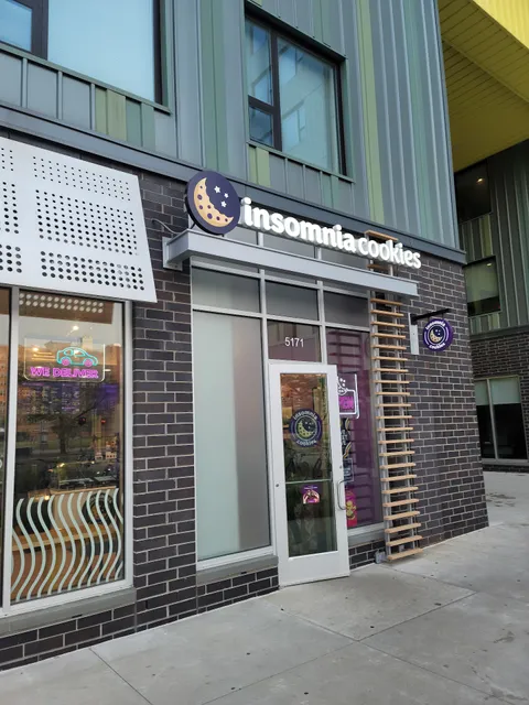 Insomnia Cookies