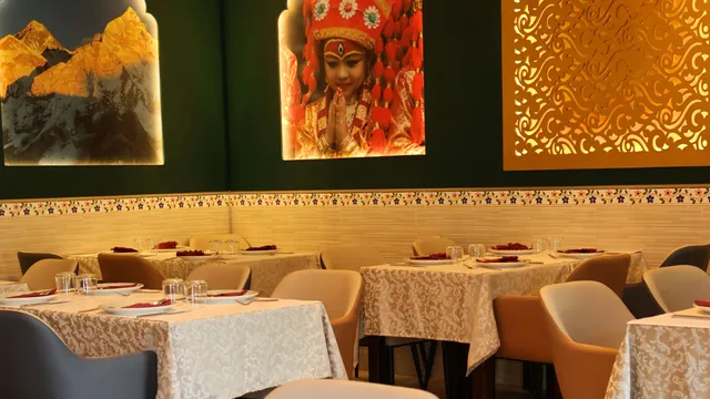 Gahana Indian Restaurant & Bar