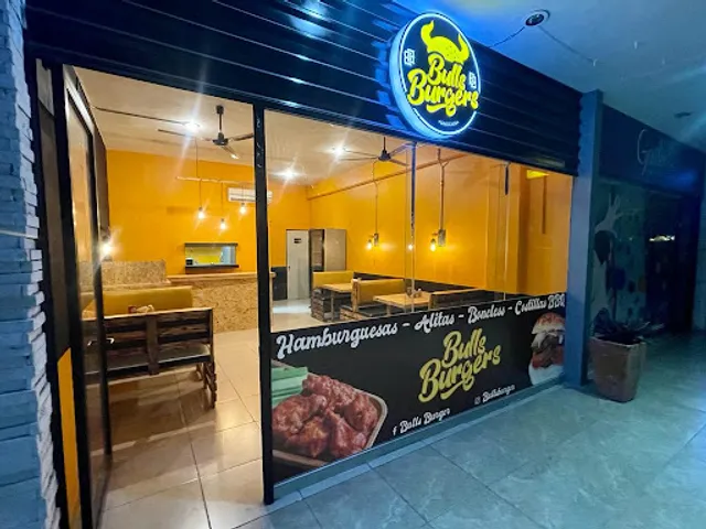 Bulls Burgers Suc Mangos