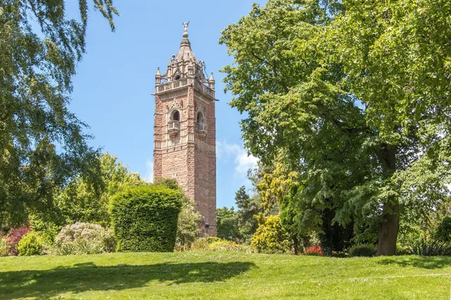 3 Berkeley Square Guesthouse