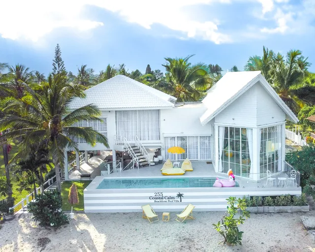 Coastal Calm Beach Front & Pool Villa