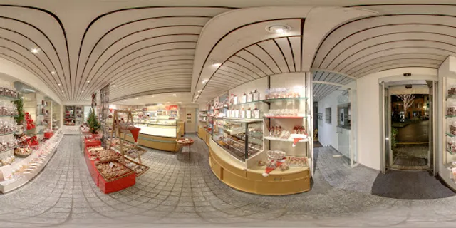 KLAUS Confiserie Café