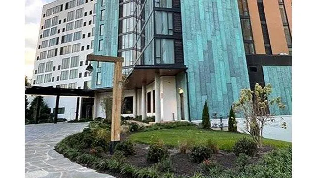 Merriweather Lakehouse, Autograph Collection