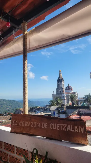 HOTEL MESÓN YOHUALICHAN