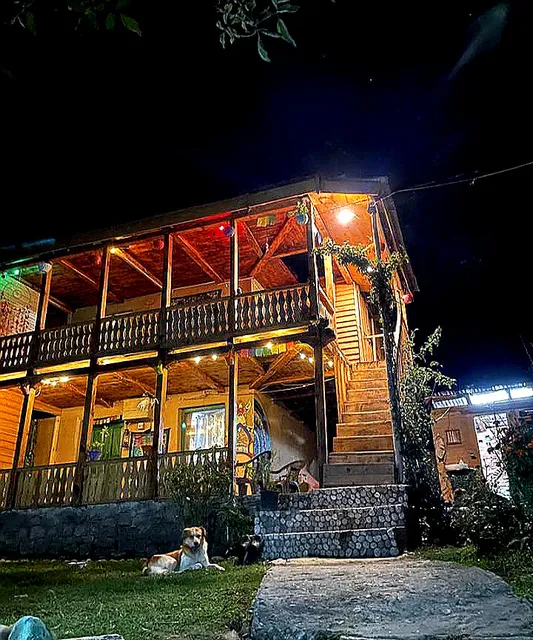 Muse Meadow Huts & Homestay|Best Homestay in Manali|Perfect Homestay in Manali|Manali Homestay with stunning Mountain View