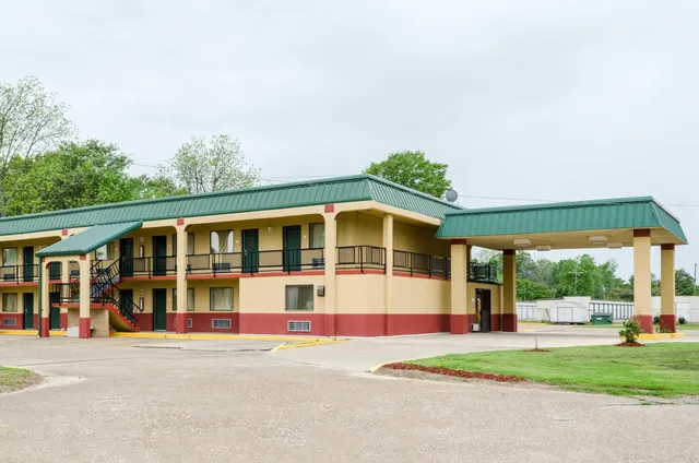 Delta inn and suites