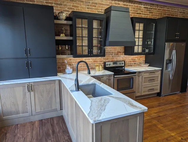 Deems Kitchens & Counters