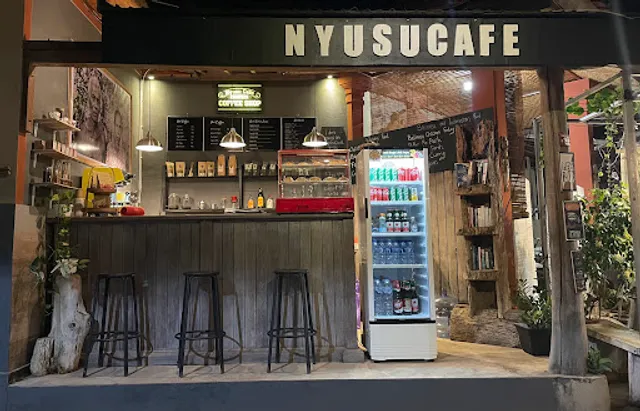 Warung Nyusu Pemuteran