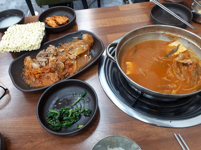 성서한옥집김치찜