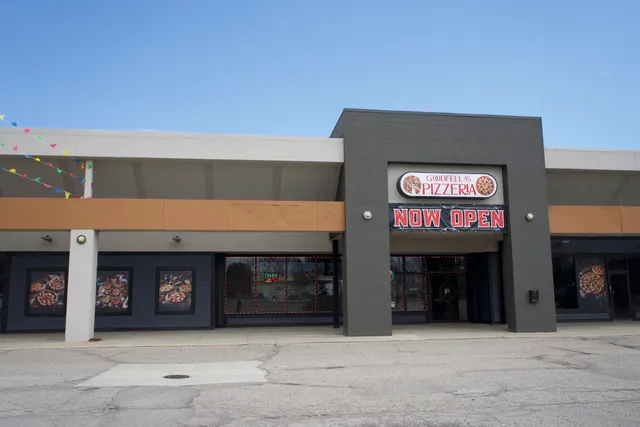 Goodfellas Pizzeria - Flint