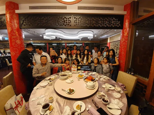 Golden Dragon restaurant