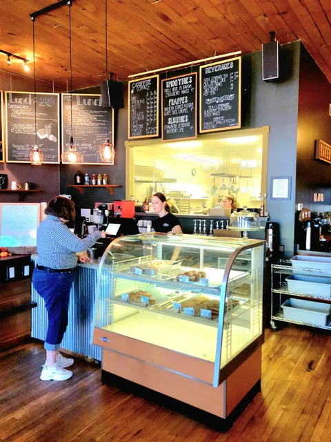 Caleri's Cafe & Bakery