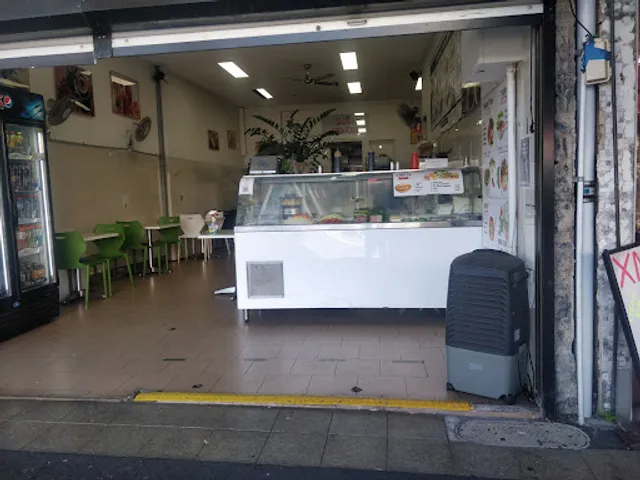 Saigon’s Fresh Rolls