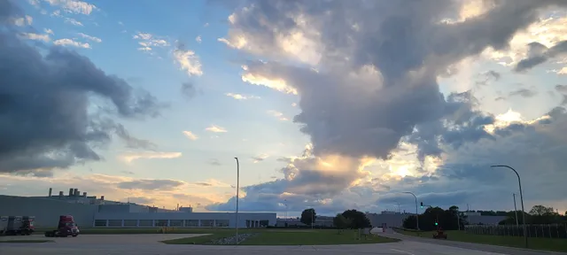 Mercedes Benz Plant 2