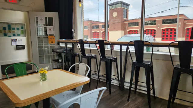 Showtime Studio and Coffee