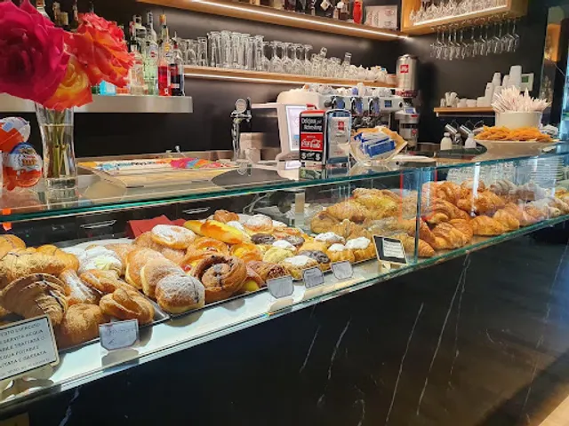 Bar Pizzeria Gelateria Enoteca PRIMAVERA