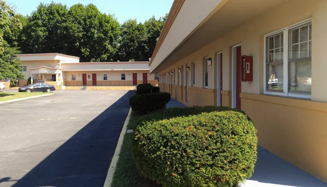 Executive Inn and Suites